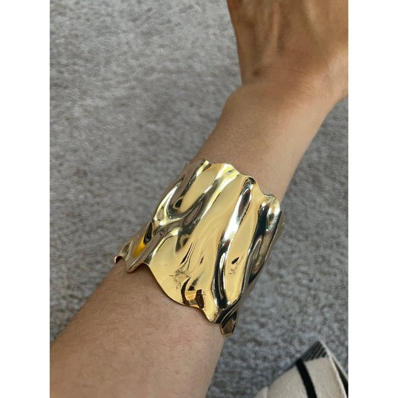 wide gold cuff bracelet chunky bangle arm costume metal statement abstract wavy - Picture 1 of 6